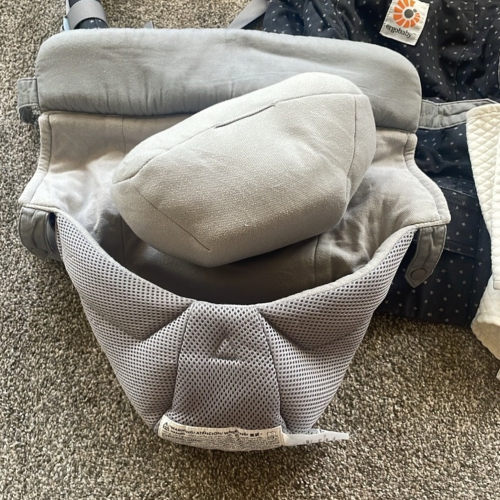 Ergobaby Gray infant insert